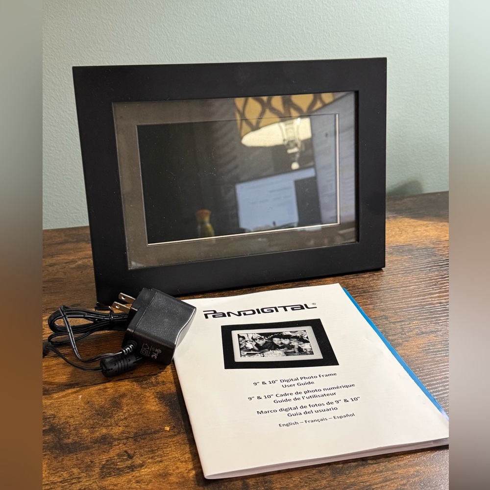 Pandigital 9’/10’ Digital Photo Frame with Charger & Remote